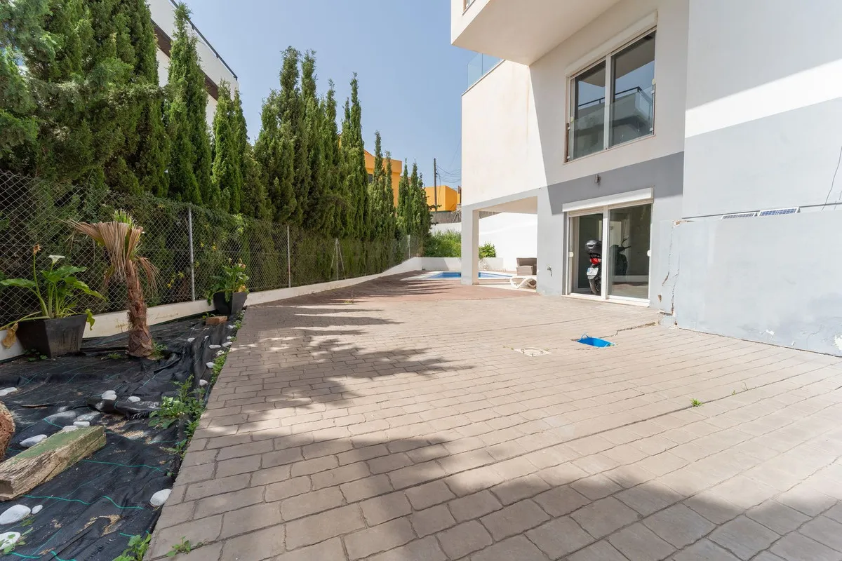 d1603c8a-8cf2-47cb-b3f5-e7c526f2ea47