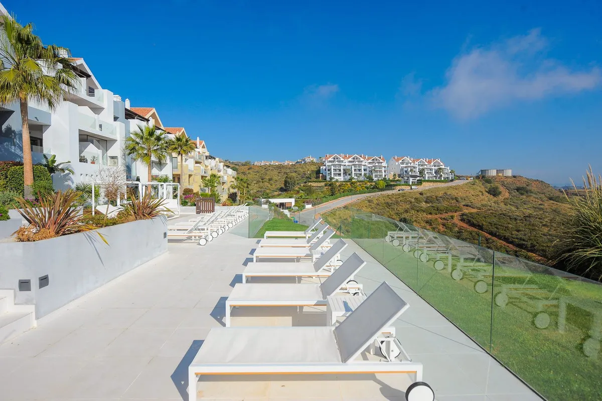 141182a8-292f-4739-a370-4bb93db5390c