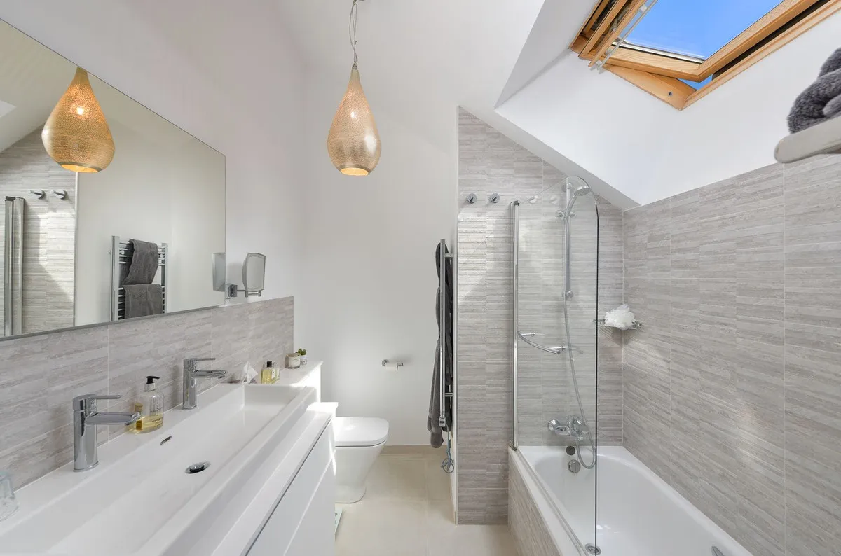 2e0bbbc2-9595-4cd0-bed2-367ebfe7a208