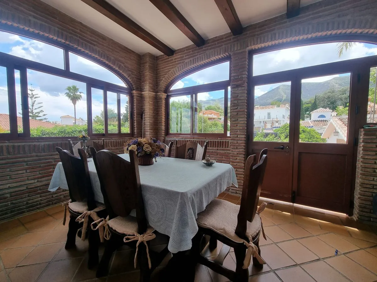 1c77689a-d674-424f-ba7c-d771b34a60d1