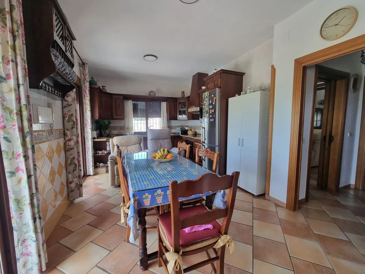 5d75e70d-4c35-4915-8960-a4991d020b41