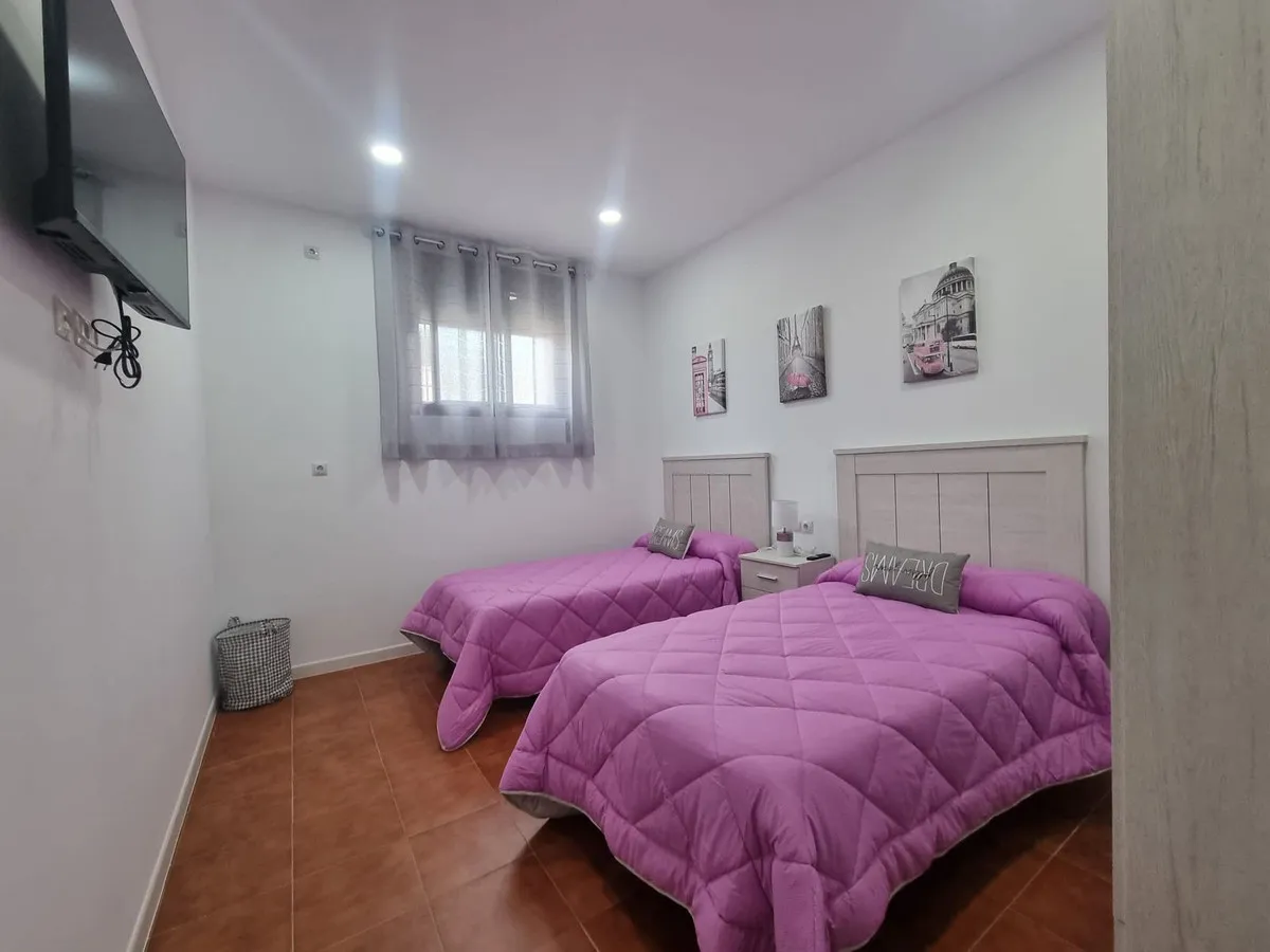 b25cce90-983e-49a5-82c3-fde8bf974e8b