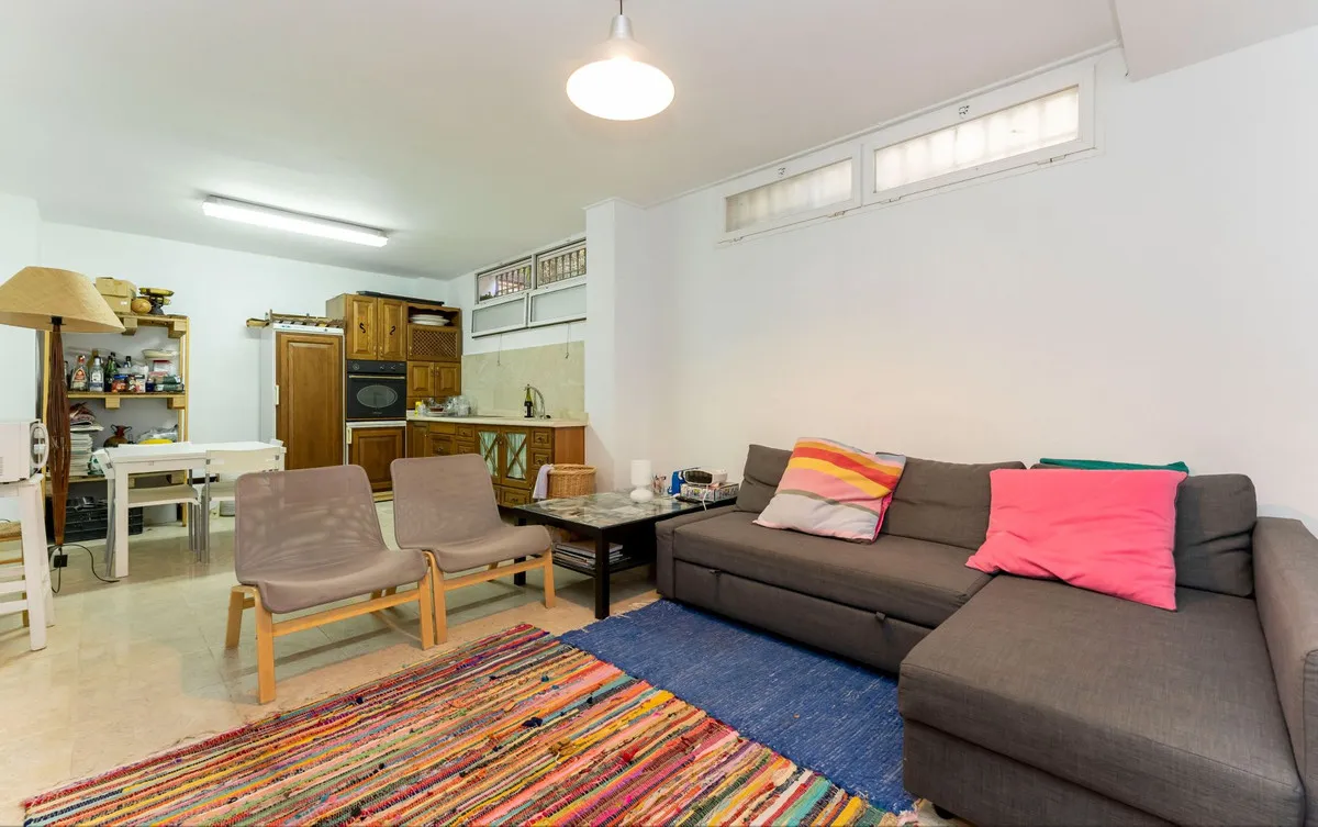 06bc65d6-9996-442a-8c00-5e92621c9887