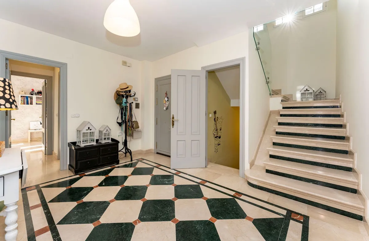 1262d528-91c5-4c12-88a5-a960971f904b