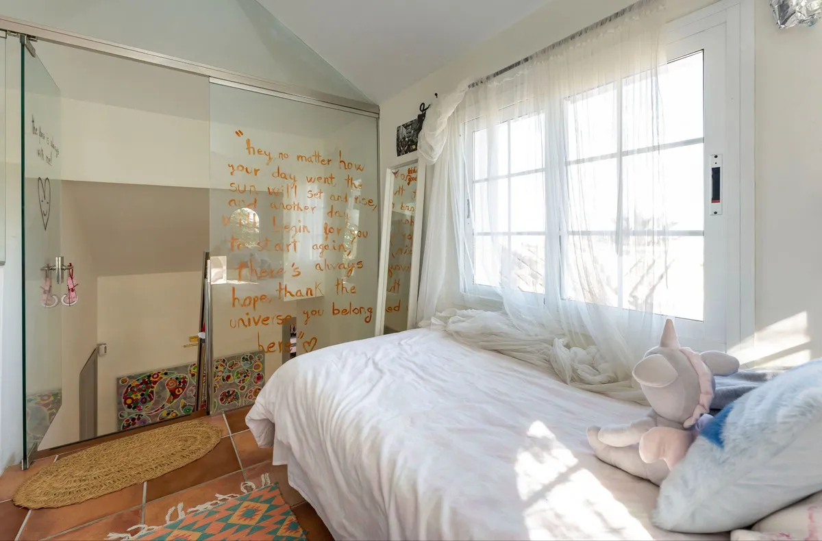 2711f7be-75b6-41d1-9a5e-74513bfbecc8