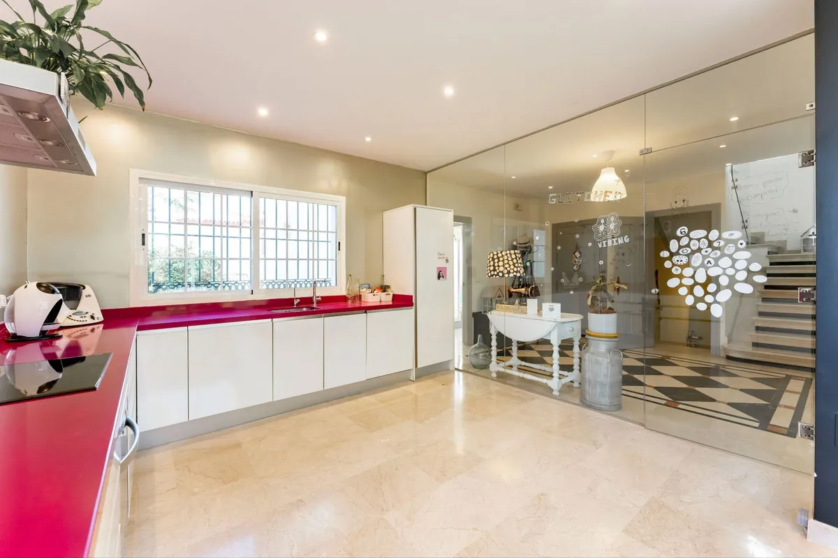 326ec303-8da6-4cef-9c98-9af3bb54d289