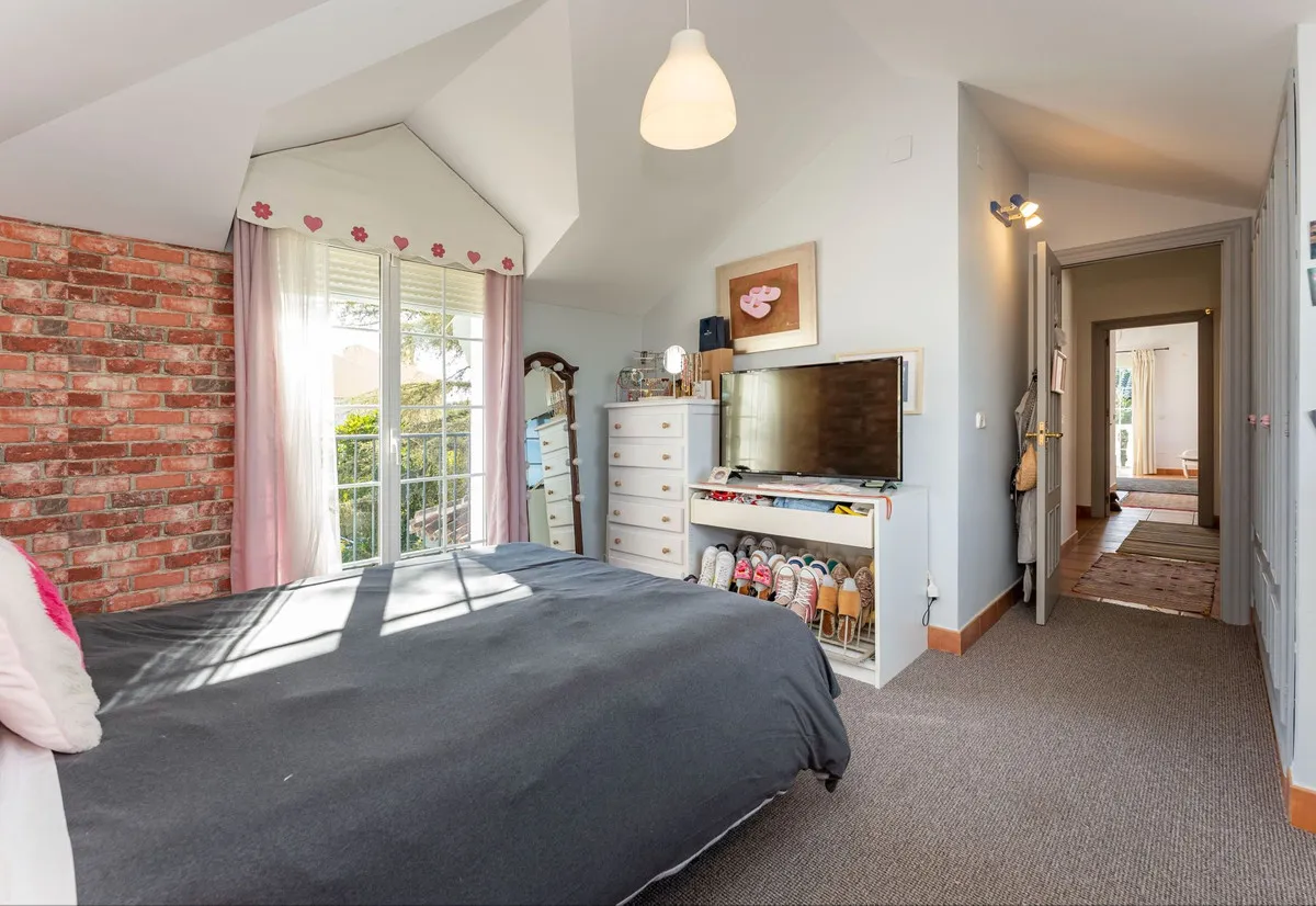 532f9761-c35c-4e88-bb5d-9690a4e51b5d