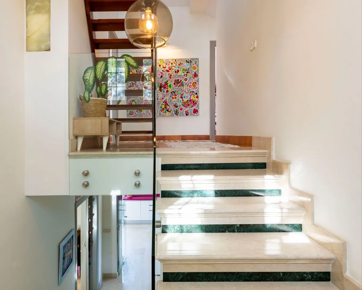 9a667422-9ef1-43e7-8fae-9f7d87a7b743