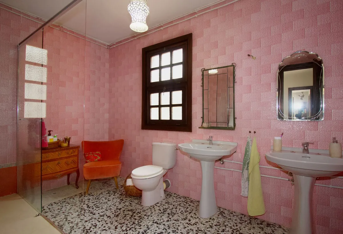 5a9898fb-8bf0-45f4-92fa-ded4c130ac00