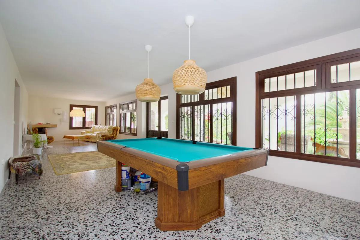 5ded53d4-2797-4ec6-8164-000a663f00fb