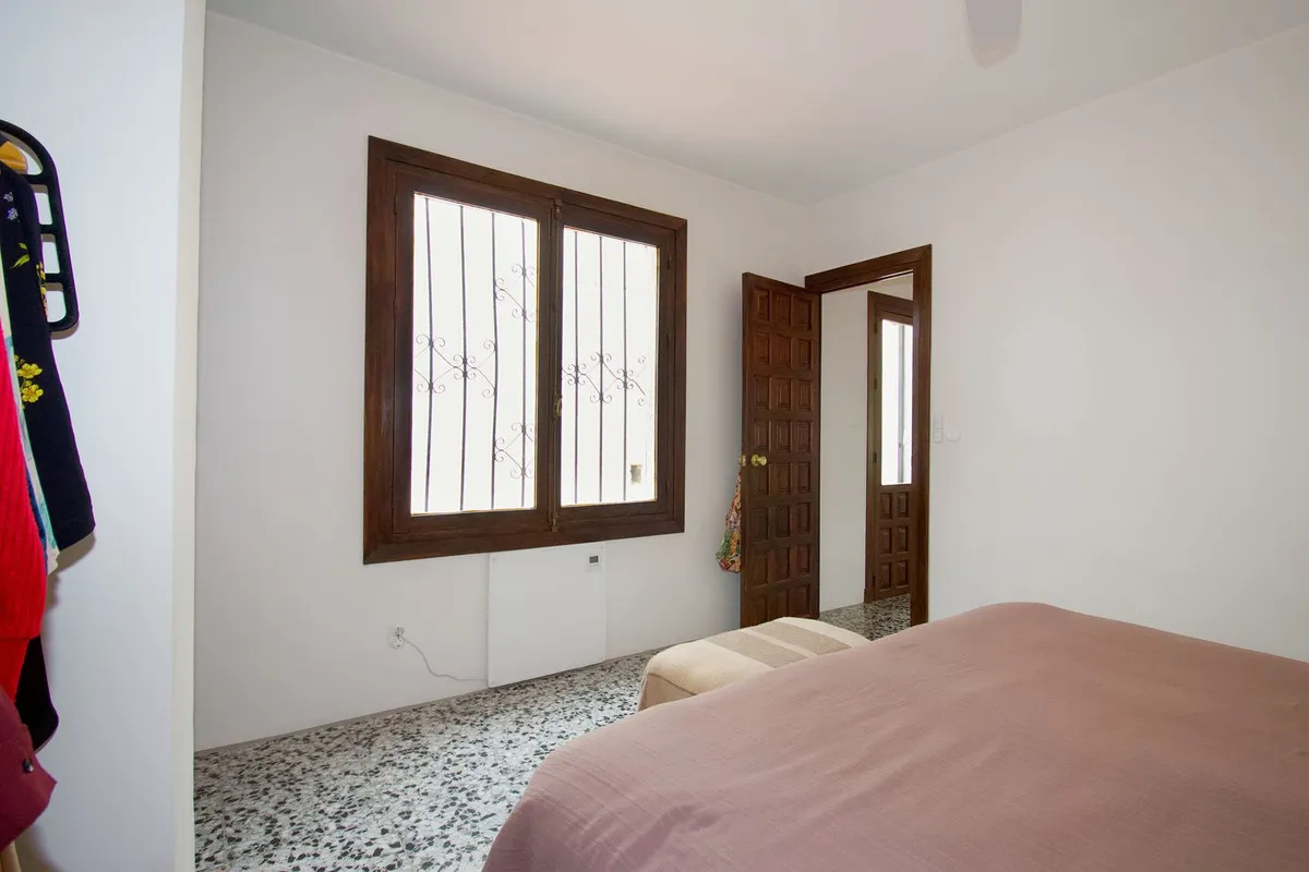 5def3fb9-d091-4a92-bac3-3aad061ee60f