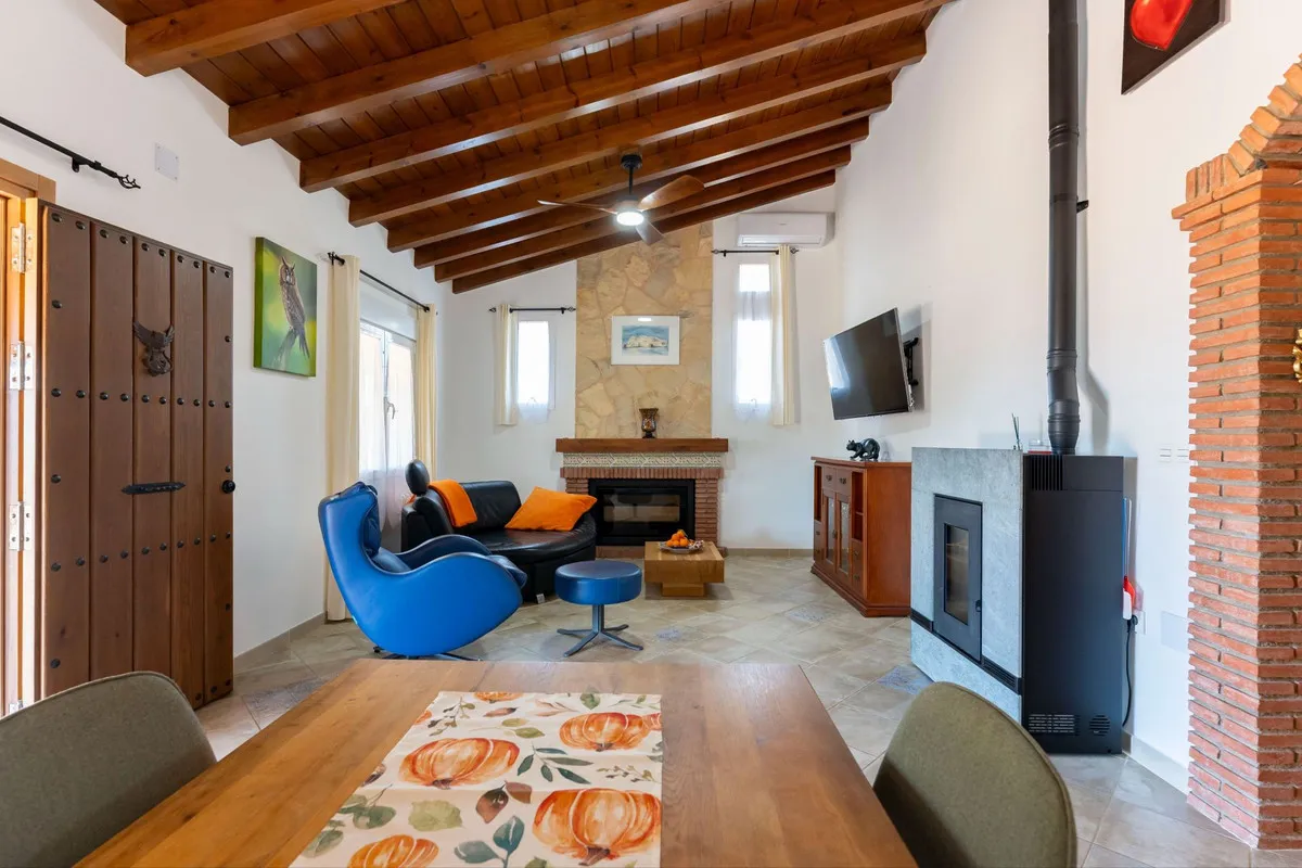 2c8219d1-e3bb-42a5-959c-17c6acab22e9