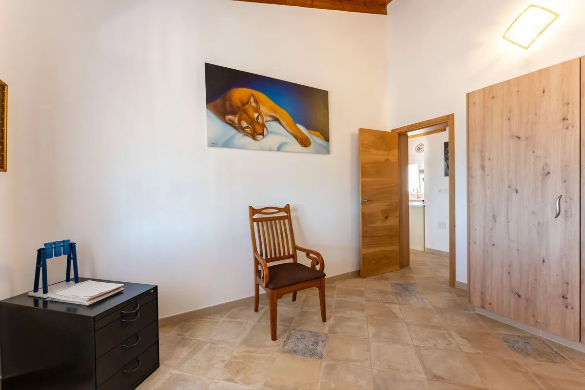 a395e8f8-0f65-4c2c-89c3-76c750005552