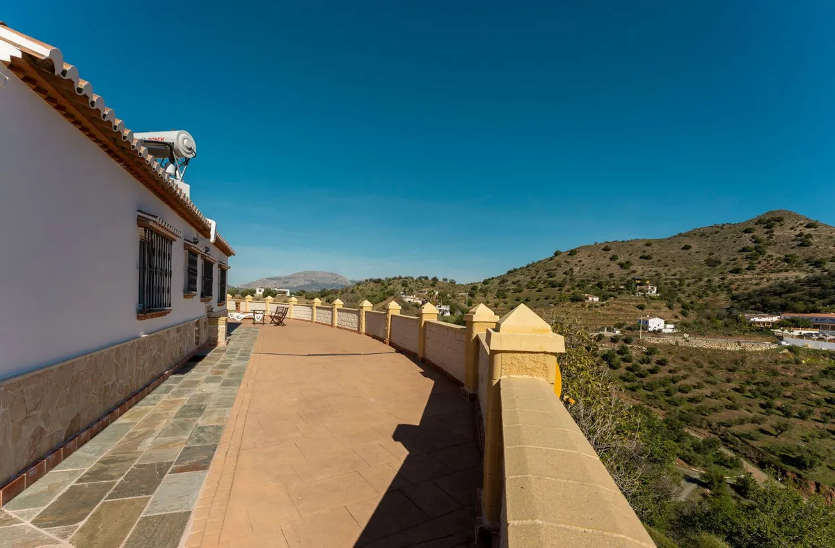 ec080373-5c32-47bd-8015-daedfa4cf9de