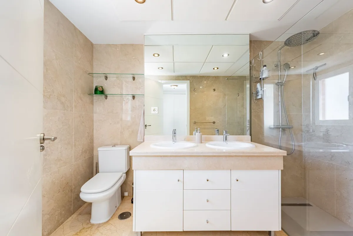 5eb38a5a-0989-4e5e-a763-3b8f4a9913dd