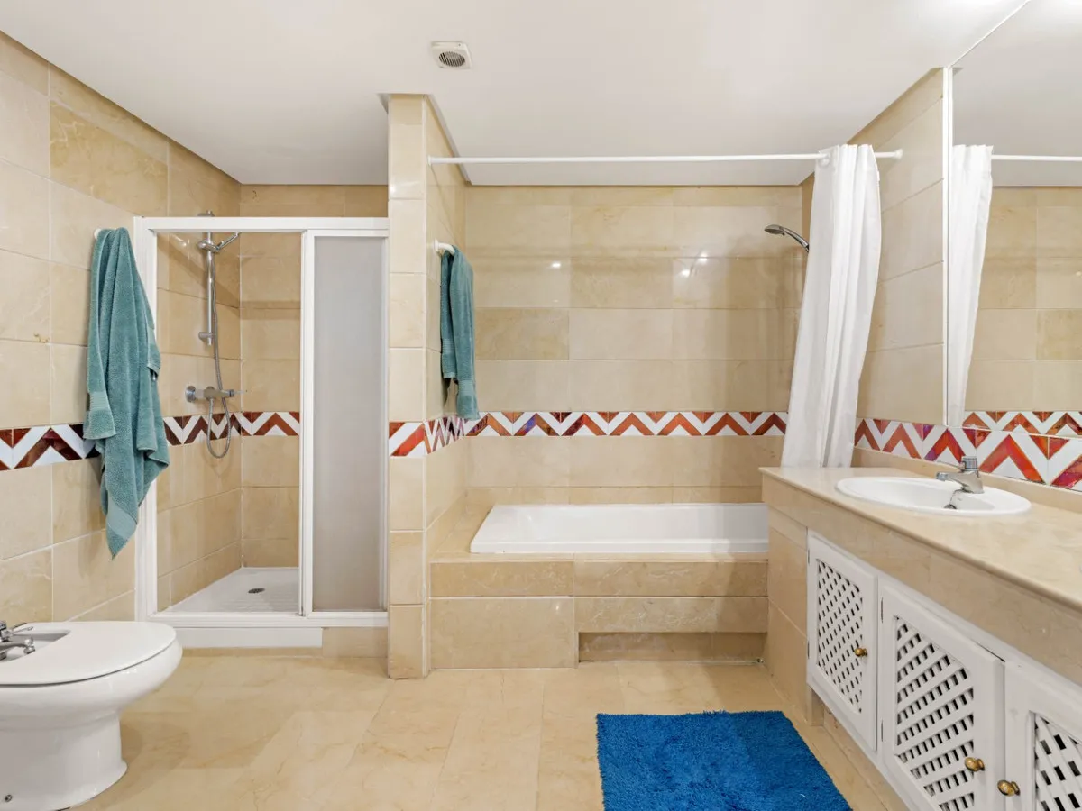 fc708cad-49de-4967-832c-6c74f28dbf2d