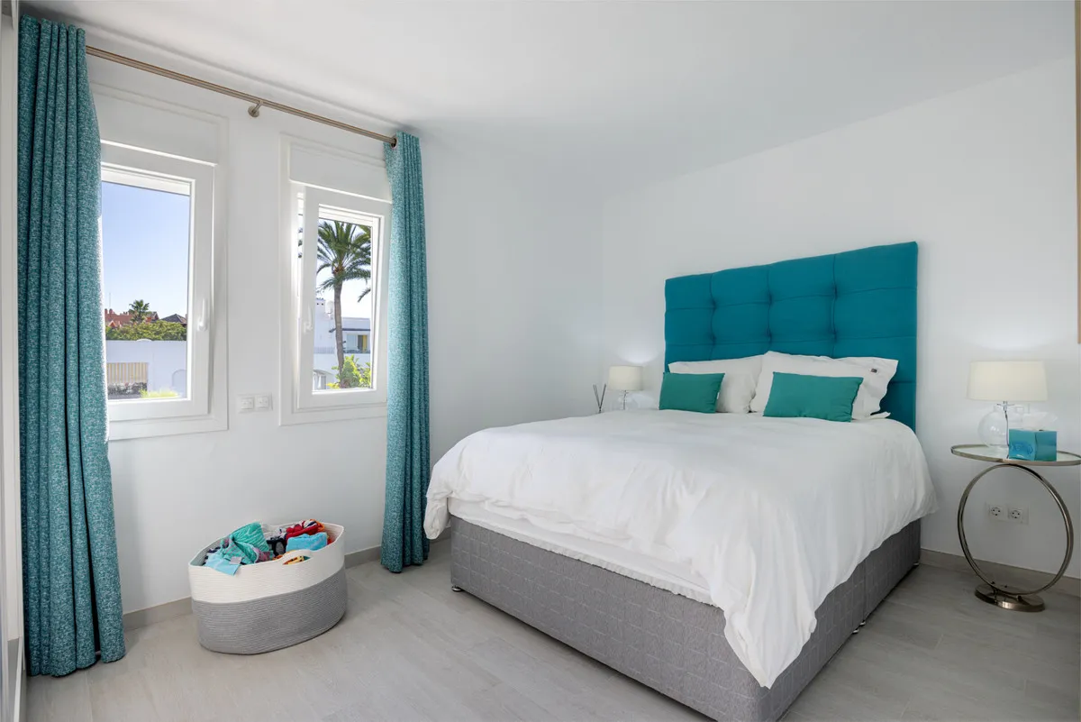 08d9835e-b415-473a-9d3d-5b5d5330c249