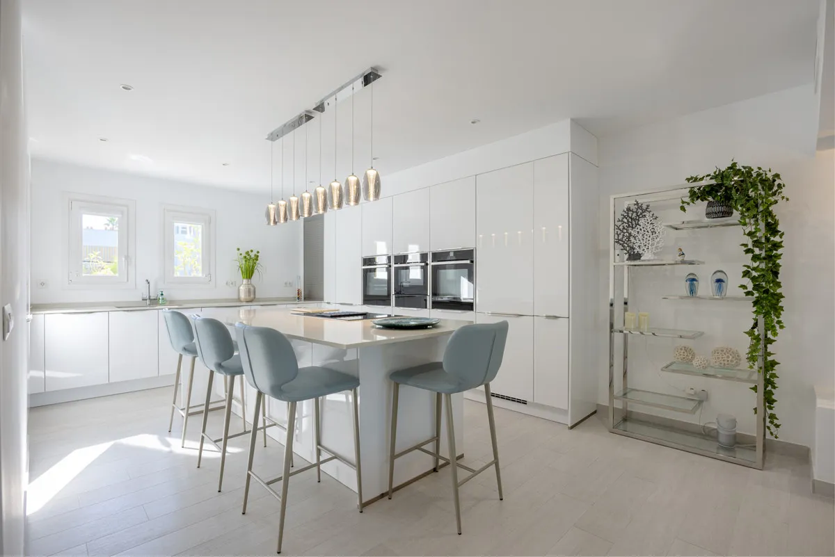 f0ae21ea-3ec1-436c-abdc-214ada105149