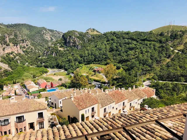 a3db466d-3ad7-4921-b20a-2c2a554f9c33