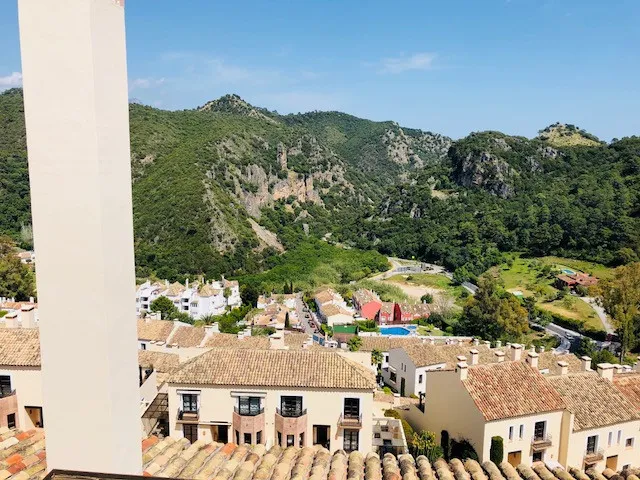 ff1c6f27-a3a0-47b9-8cca-af7ba5654efa