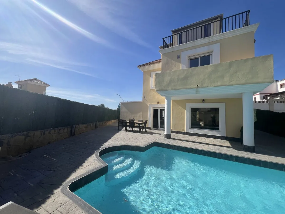 1f3a30e3-c1e2-43e8-b5c1-7552980b44a7