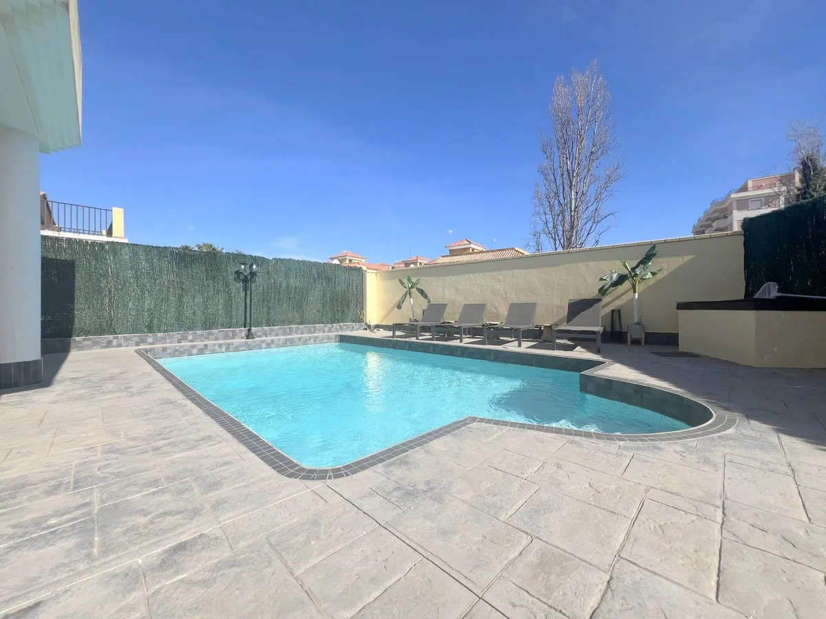 42dd5611-2c97-458d-9faf-dce38783f89d