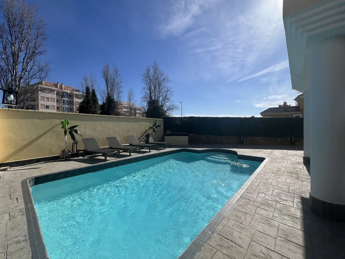 fe28cdc0-ec70-4cb2-96e7-efd23002207f