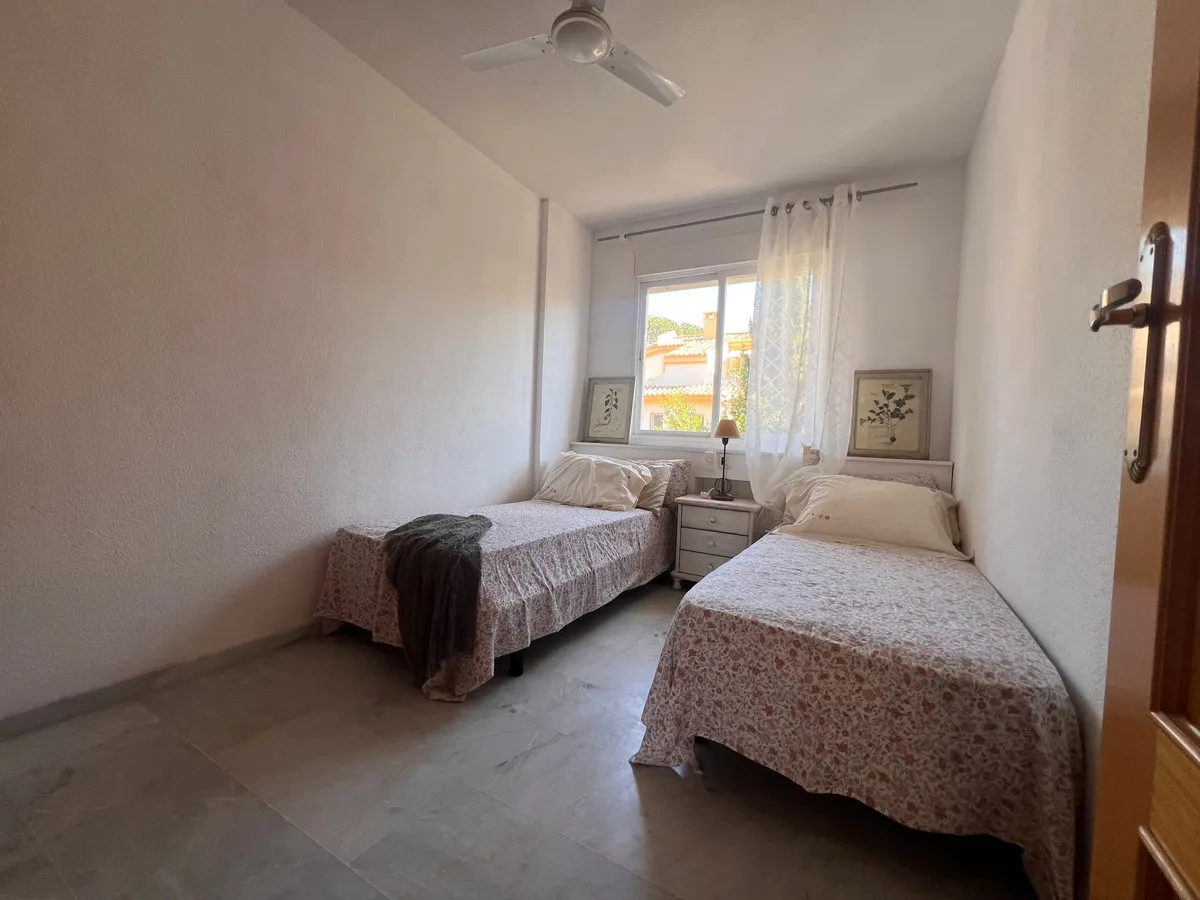 aa829496-8cc2-4984-826d-6160954d9181