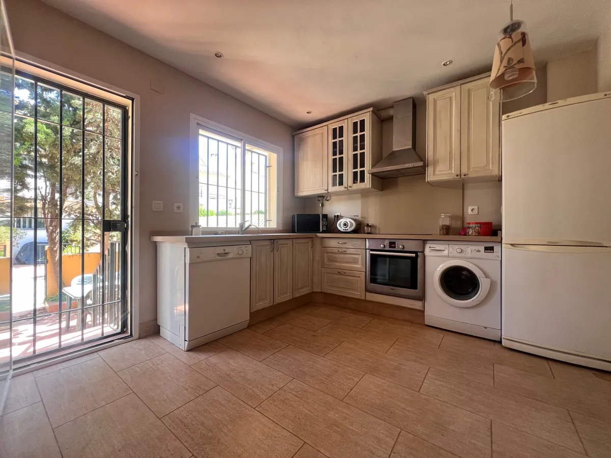 e504e087-fe70-4d4a-99ec-c551dfd264fb