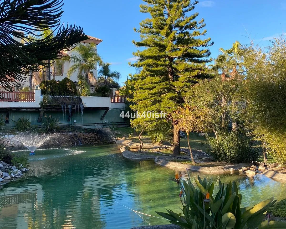 52c56835-16ce-4bbb-993f-73de6d870c99