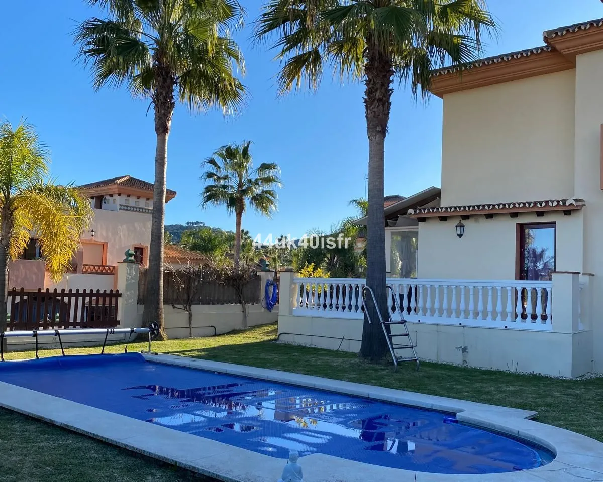 5f2862ae-e367-4915-9825-9c7f72c46e05