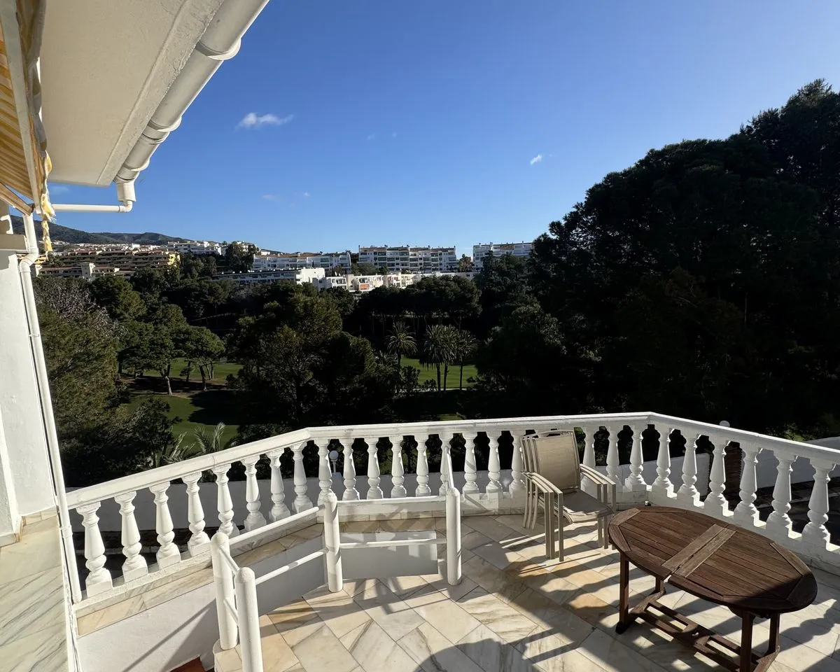 1e8a7695-2ccb-4883-ad00-38afa4c40b9c