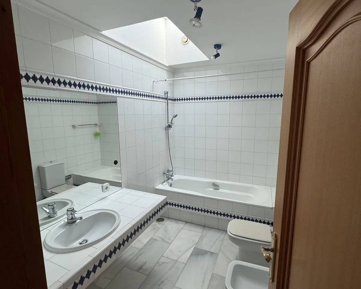 c0fea029-d65d-44fe-bac2-0b7971a1d5ec