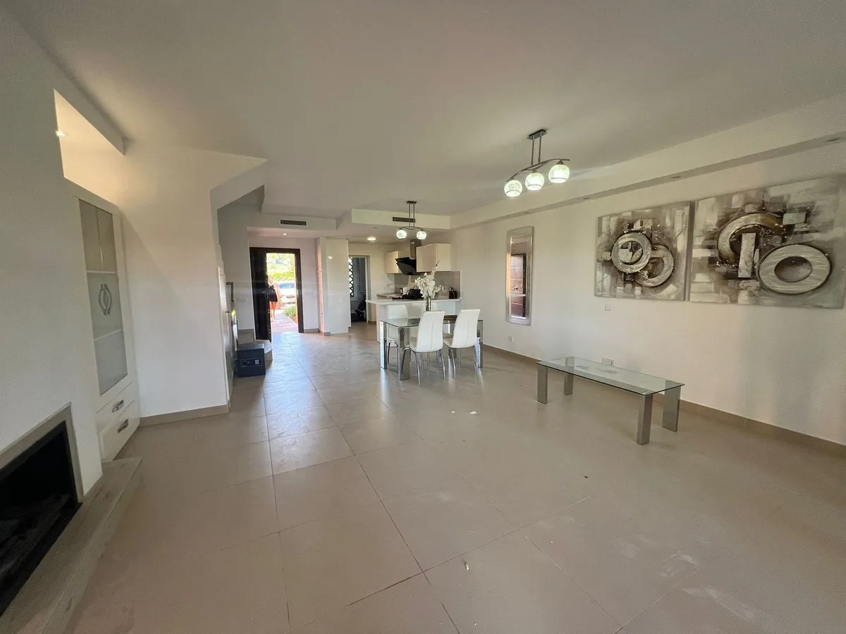 178f9eb9-f634-44a7-9229-d473d3051427