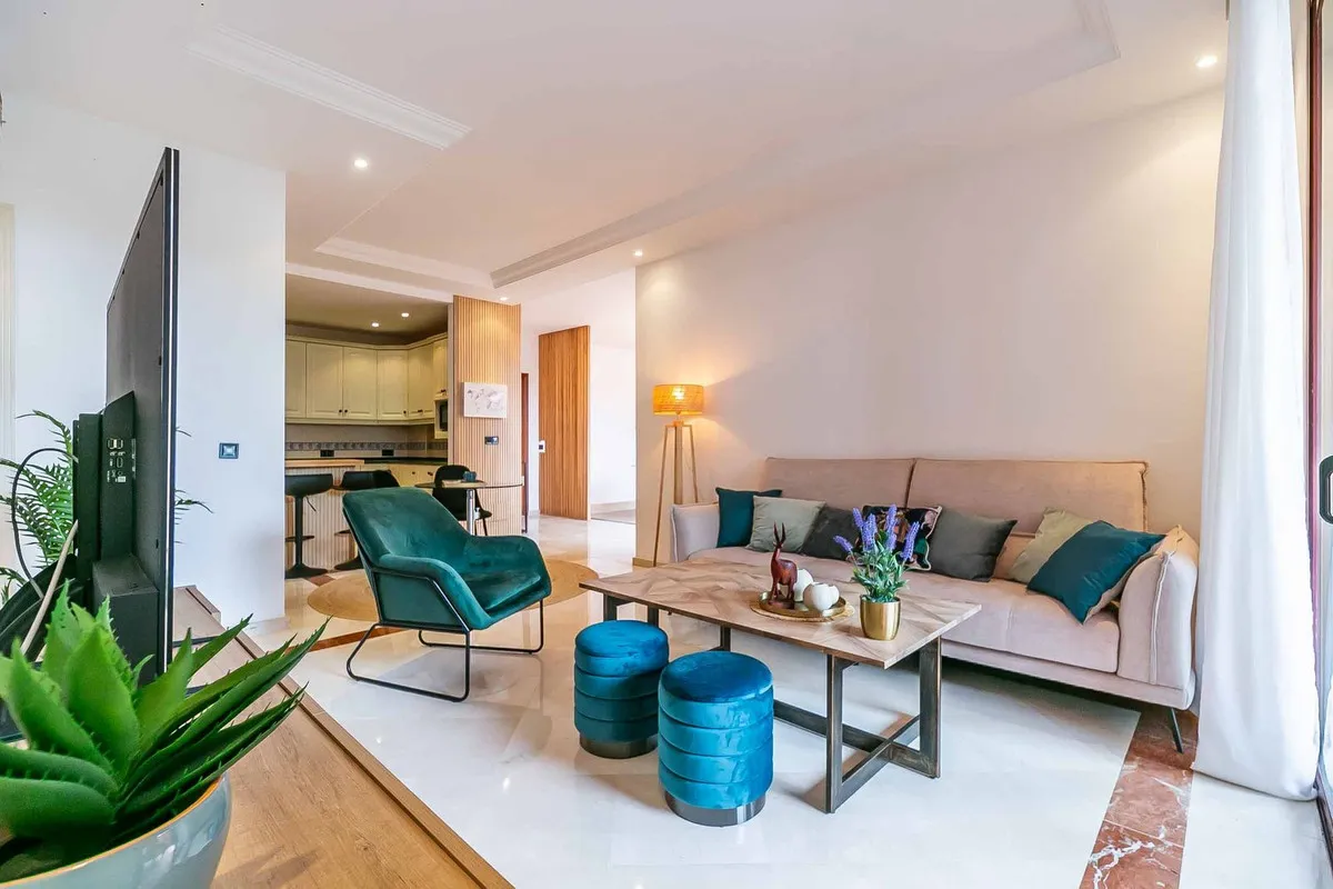 27b00c4a-5891-42e9-9ea2-ce128757e0e7