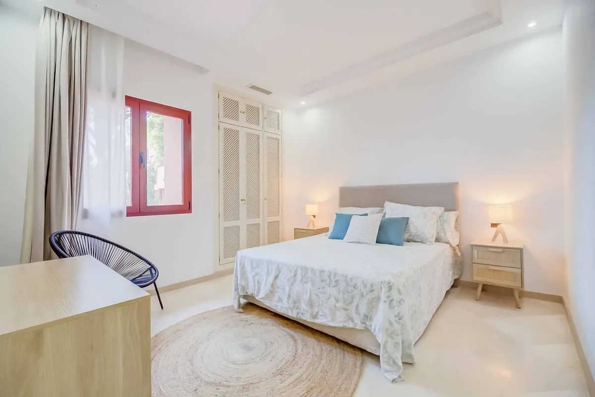 360d6f89-d5d4-44c8-83a2-ac40bdd3ed9c