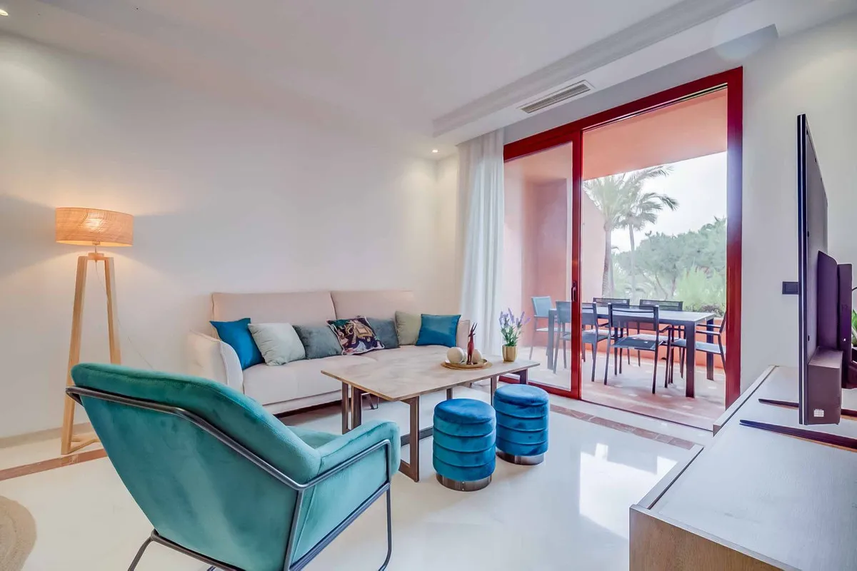 43b92d4d-ade3-4fb5-bc80-38b26a3b95c3