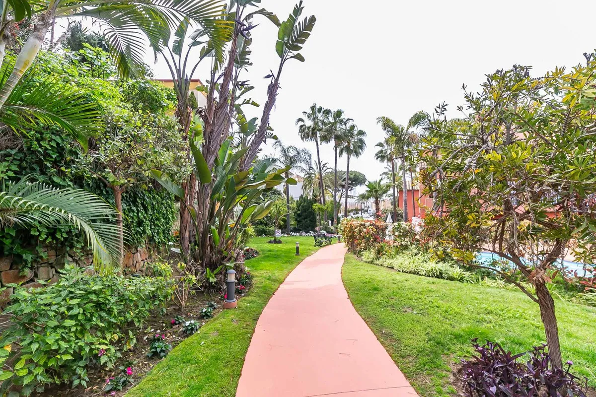 7c590d07-ddef-4ecc-94ee-849c21579b1a