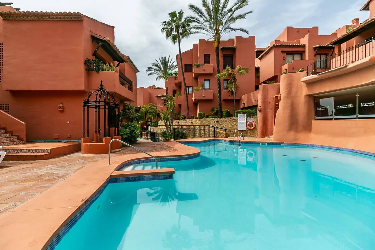 b98488fc-2ca0-4855-b634-88009548137e