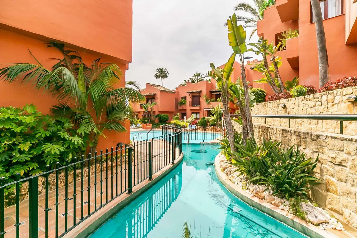 dc8acc19-91ff-4a08-b81a-6d1321a96765