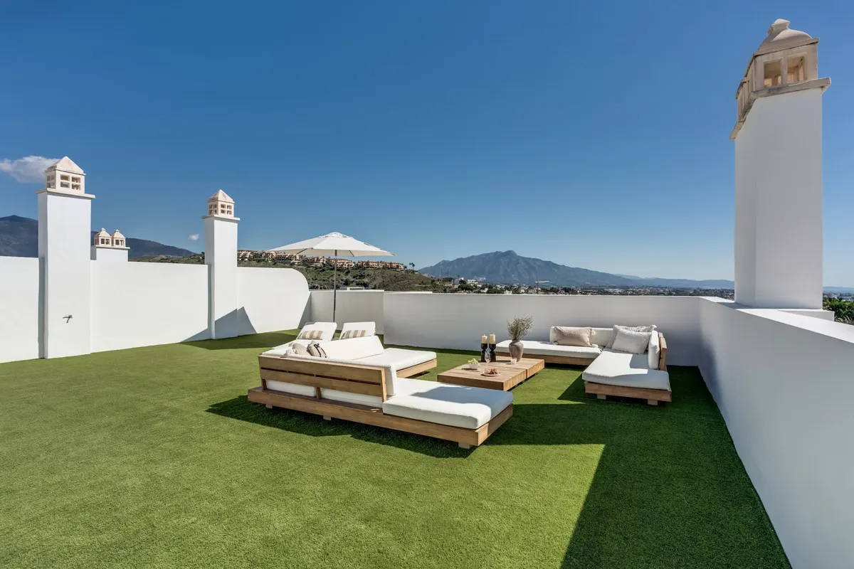 930dfd8f-cfe3-417d-8888-43c1e19b9def