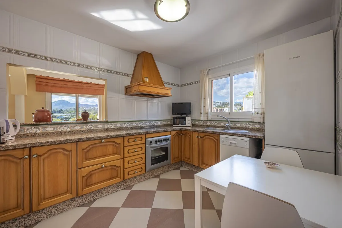 9b4ff8ec-c641-4972-8861-cb11adbd94b7