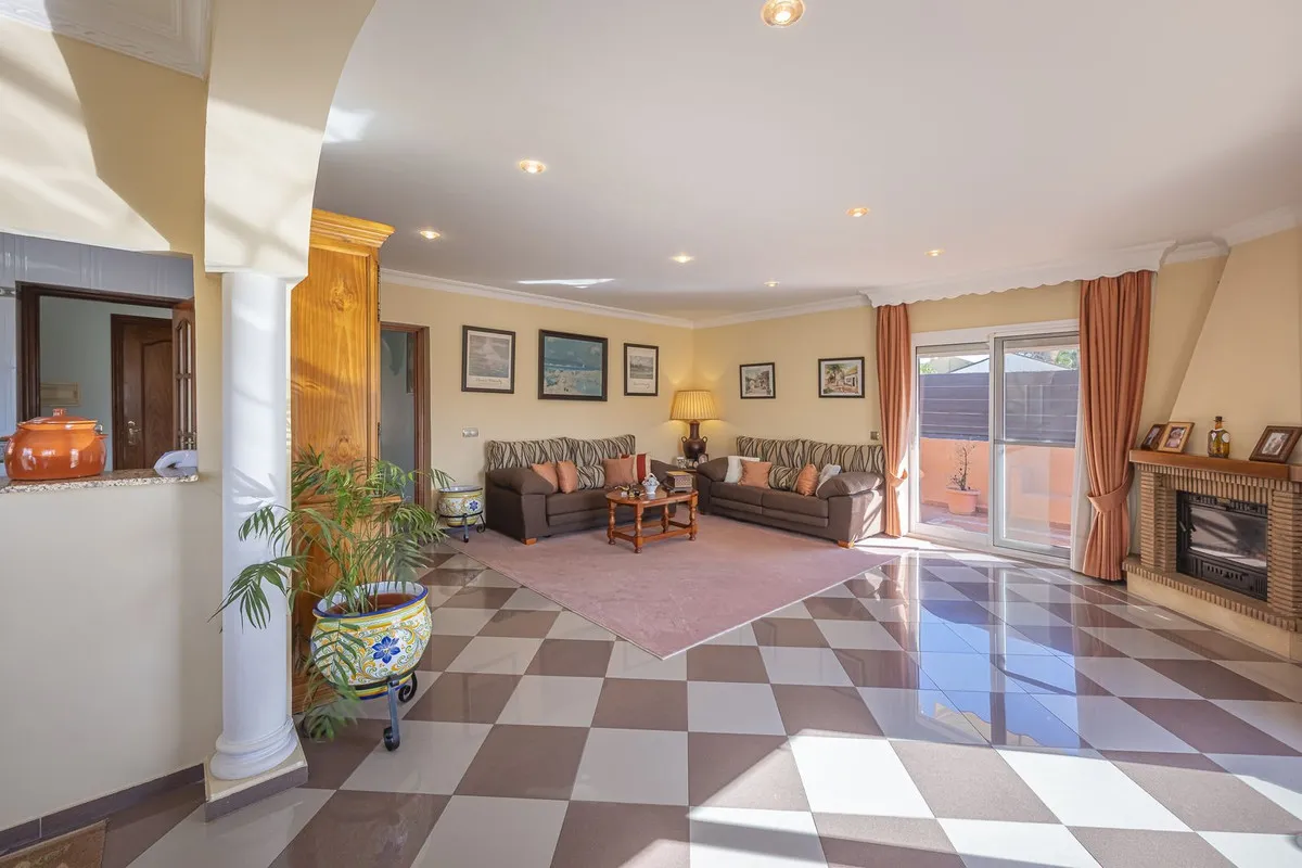 9c8b861b-c44c-4970-b00b-119f87f2a00c