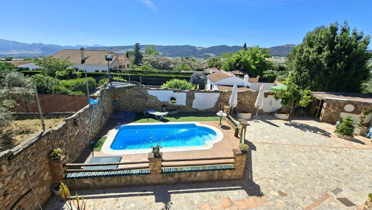 38aeca0b-3f51-434f-aa49-81e0fa520db8