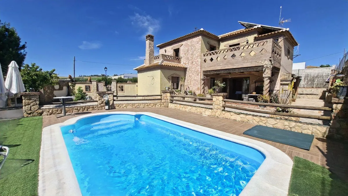 4e62f193-b9d7-463e-b143-3c2568c7b025