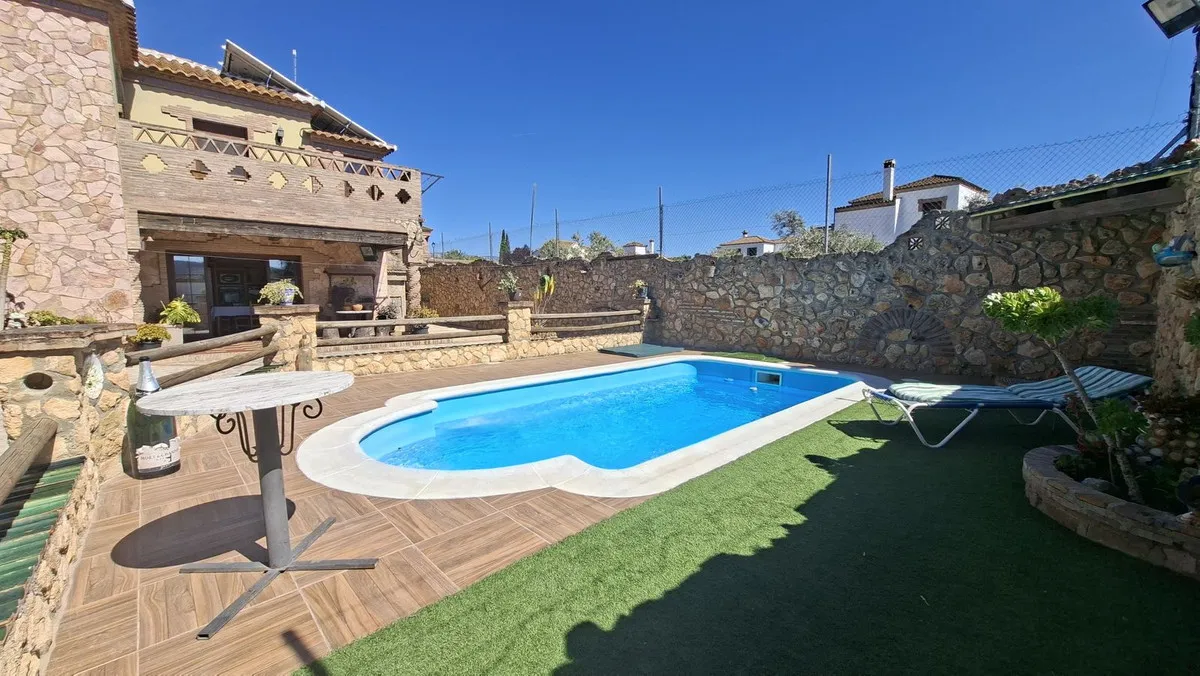 c3b74fab-c6ec-4694-aa95-ba5acaeb713f