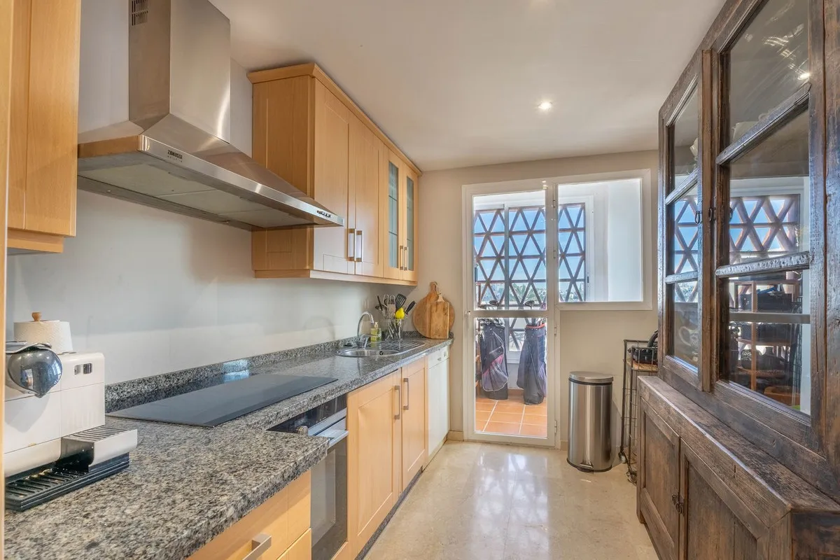 3c28dce9-4b81-4f26-82e0-8d376b0a2082