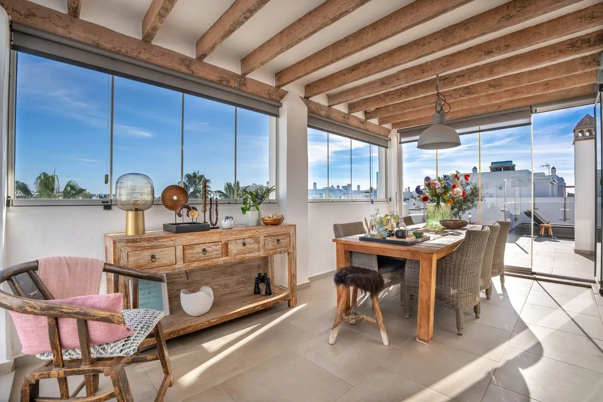 525765f9-0b38-400a-b40c-c1804f7d12dc