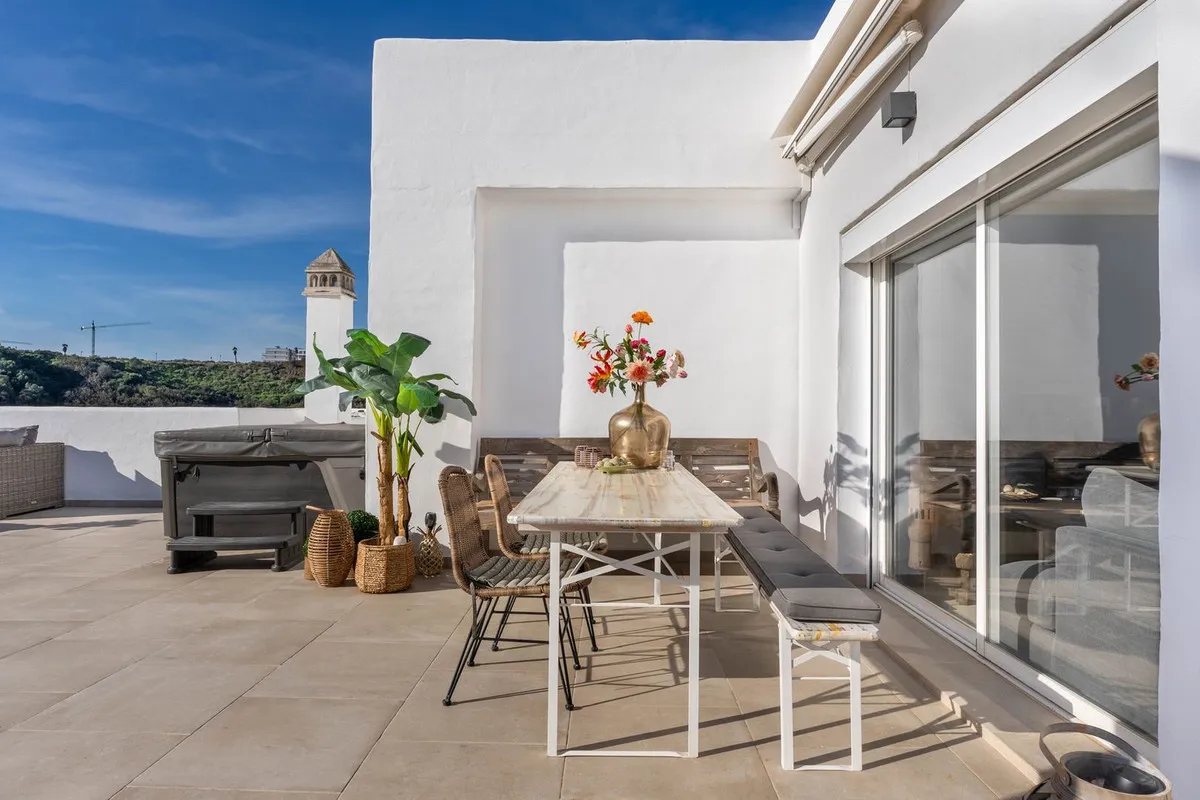 b9bade8d-d360-473a-8977-057d34aa1bdb