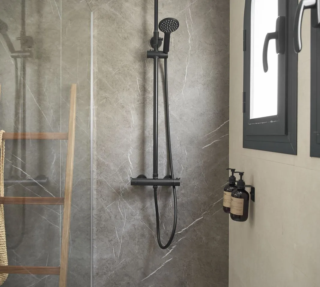 3bc72fca-0d82-486f-a560-7cc7b6e2285d